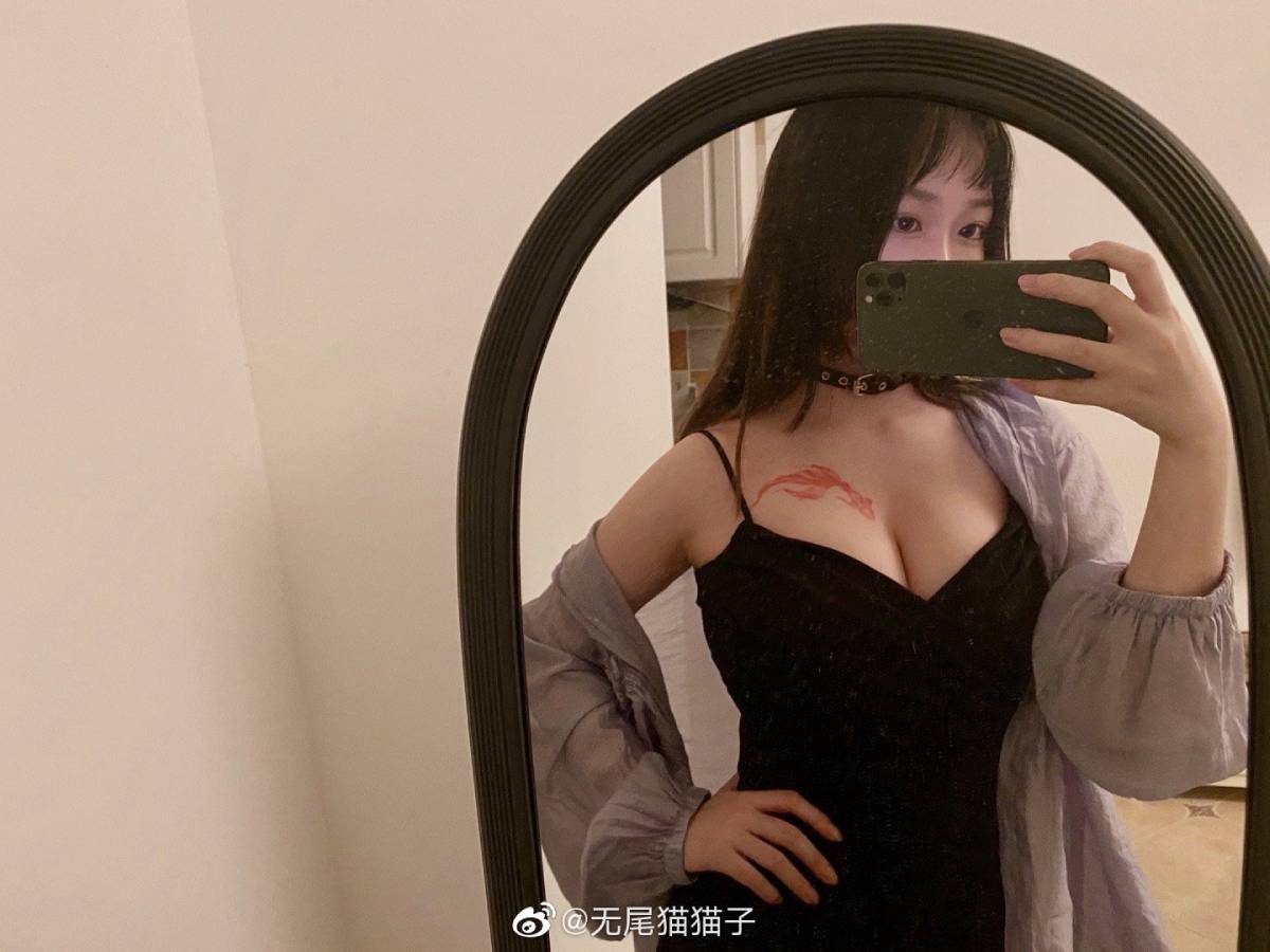 微博晒图贴：清凉吊带大赛-轻创副业圈